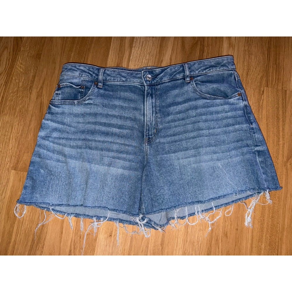 American Eagle Stretch Denim Shorts Medium Wash Raw Hem Size 16